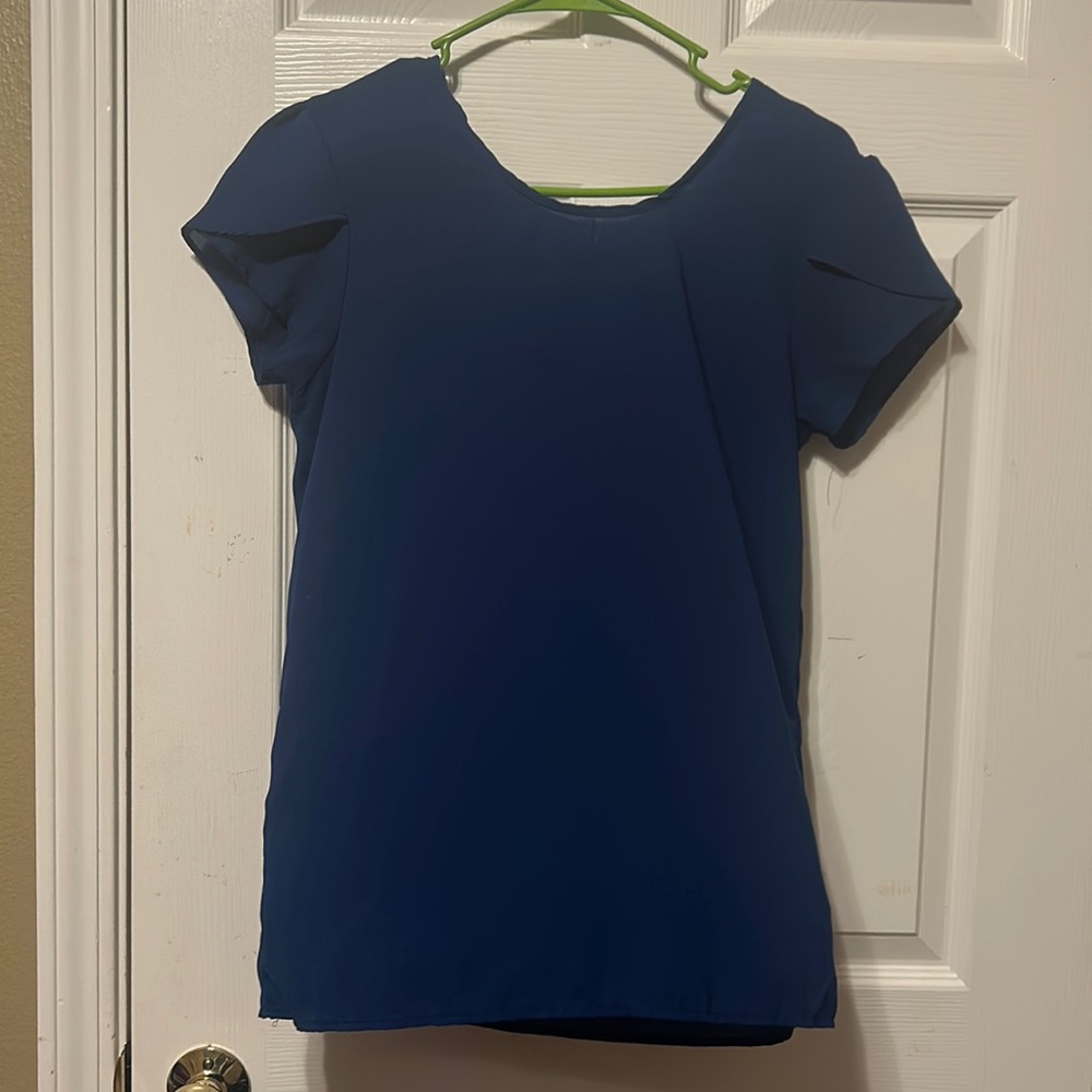 short sleeve blue blouse